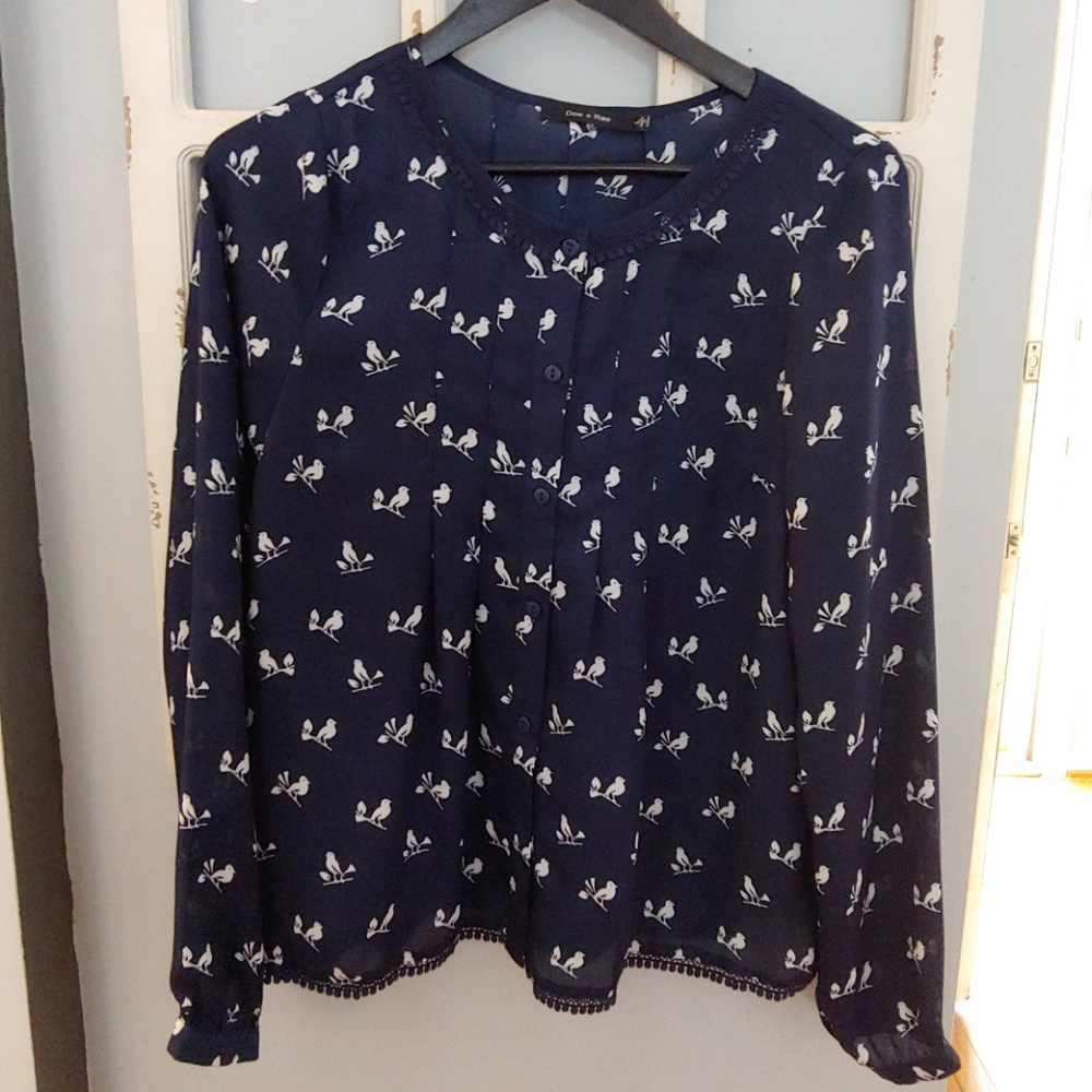 Doe & Rae Navy top